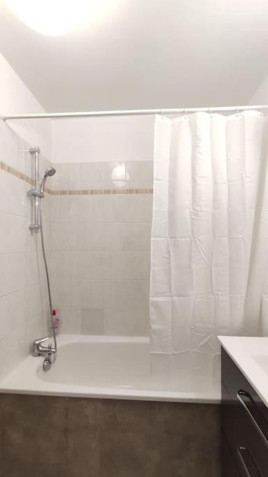 Apartment Little Explorer*studio*disneyland*valdeurope*paris Montévrain